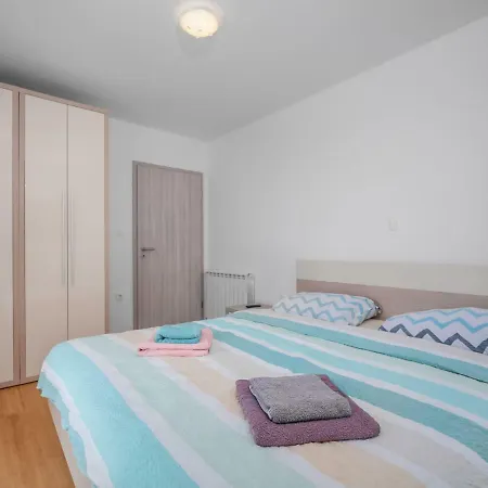 Mario 2 By Interhome Hreljići